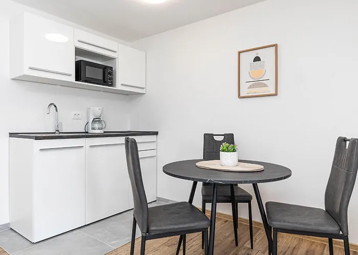 Simic Apartman Trogir